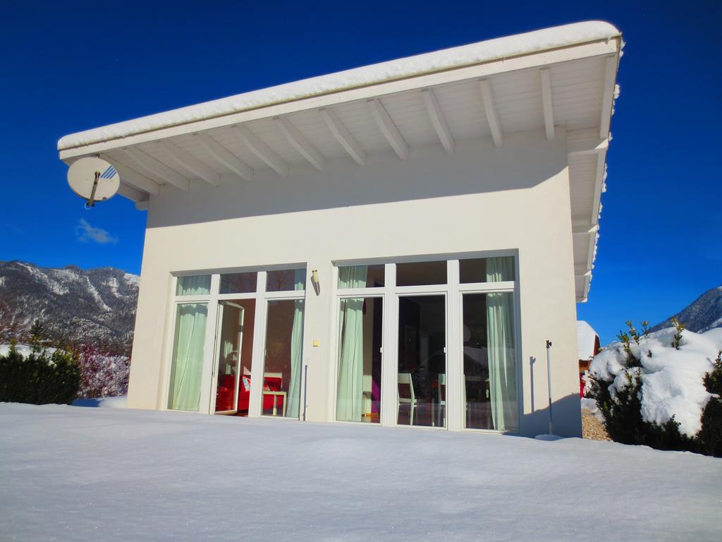 Grünes Ferienhaus Flores: Central Oasis with Zero Emissions Bad Ischl Exterior photo