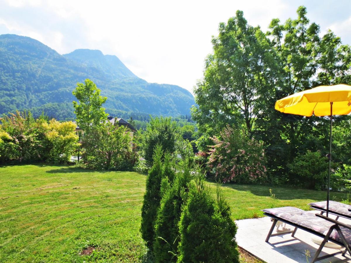 Grünes Ferienhaus Flores: Central Oasis with Zero Emissions Bad Ischl Exterior photo