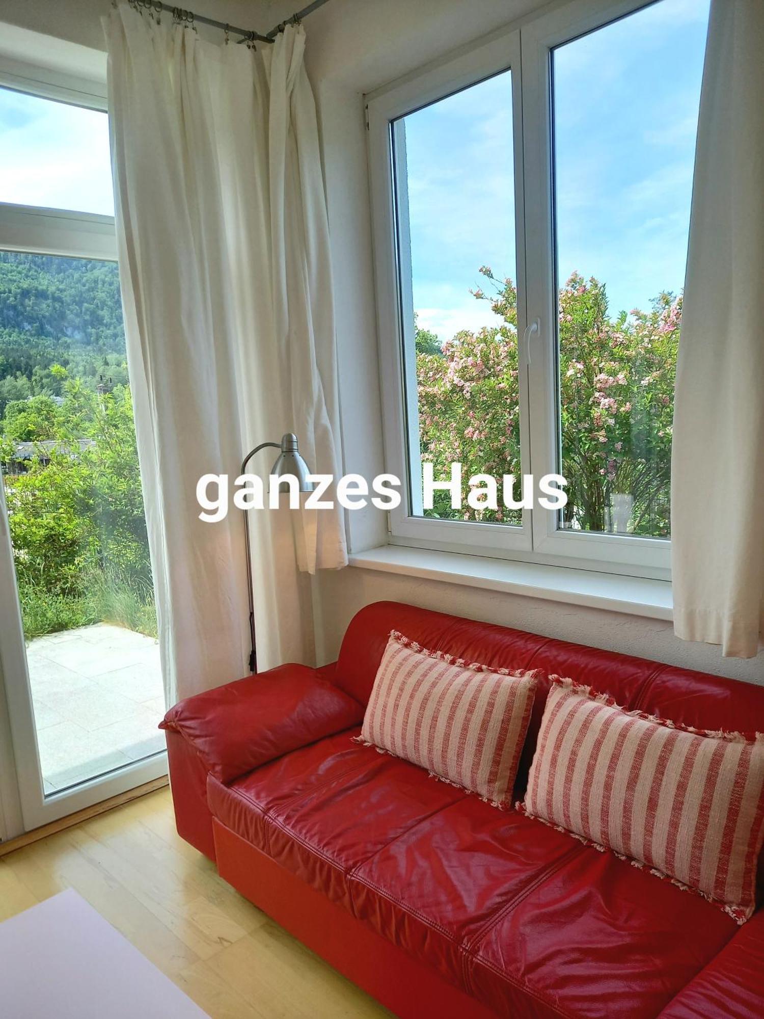 Grünes Ferienhaus Flores: Central Oasis with Zero Emissions Bad Ischl Exterior photo